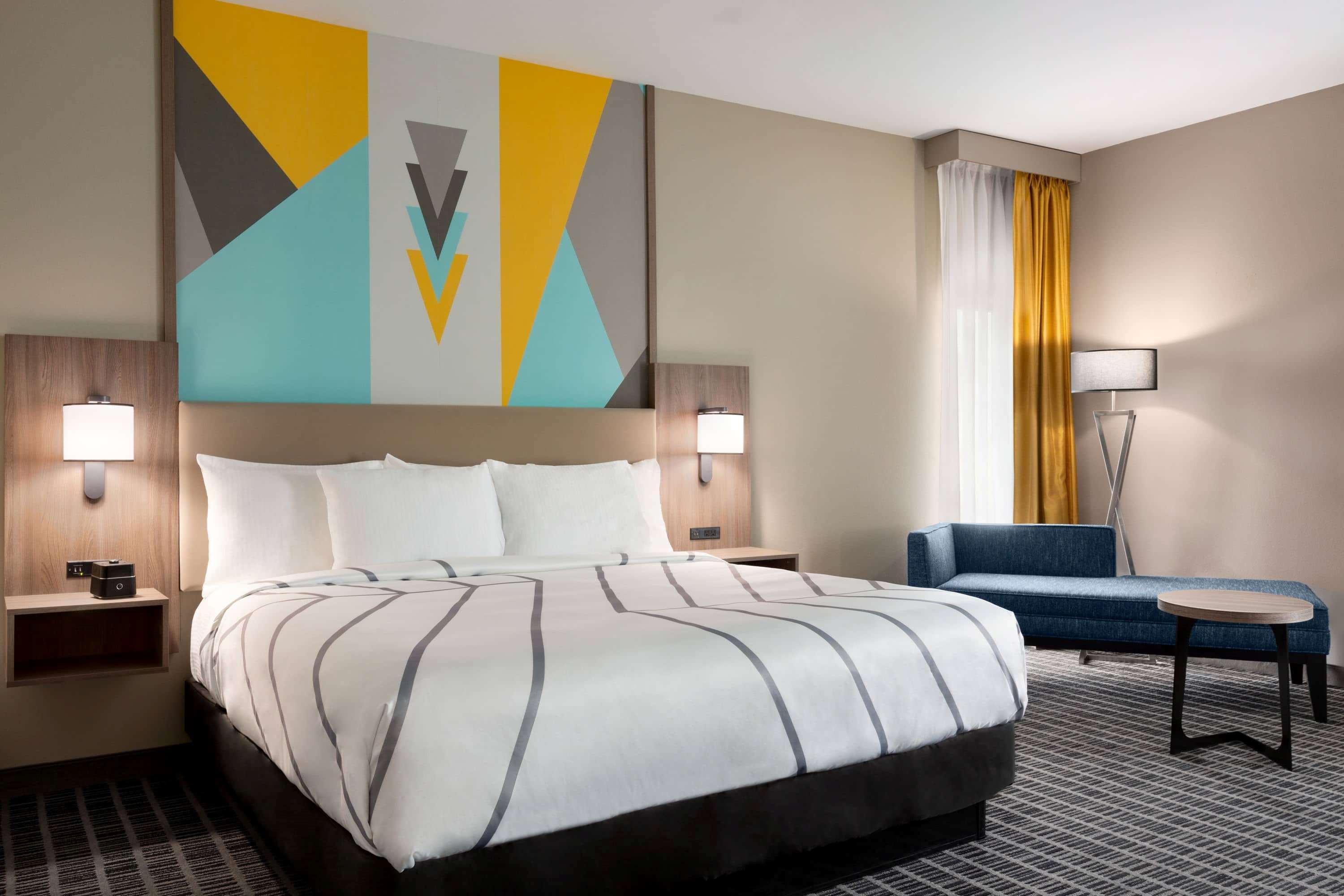 La Quinta By Wyndham Richmond-Sugarland Hotel Екстериор снимка