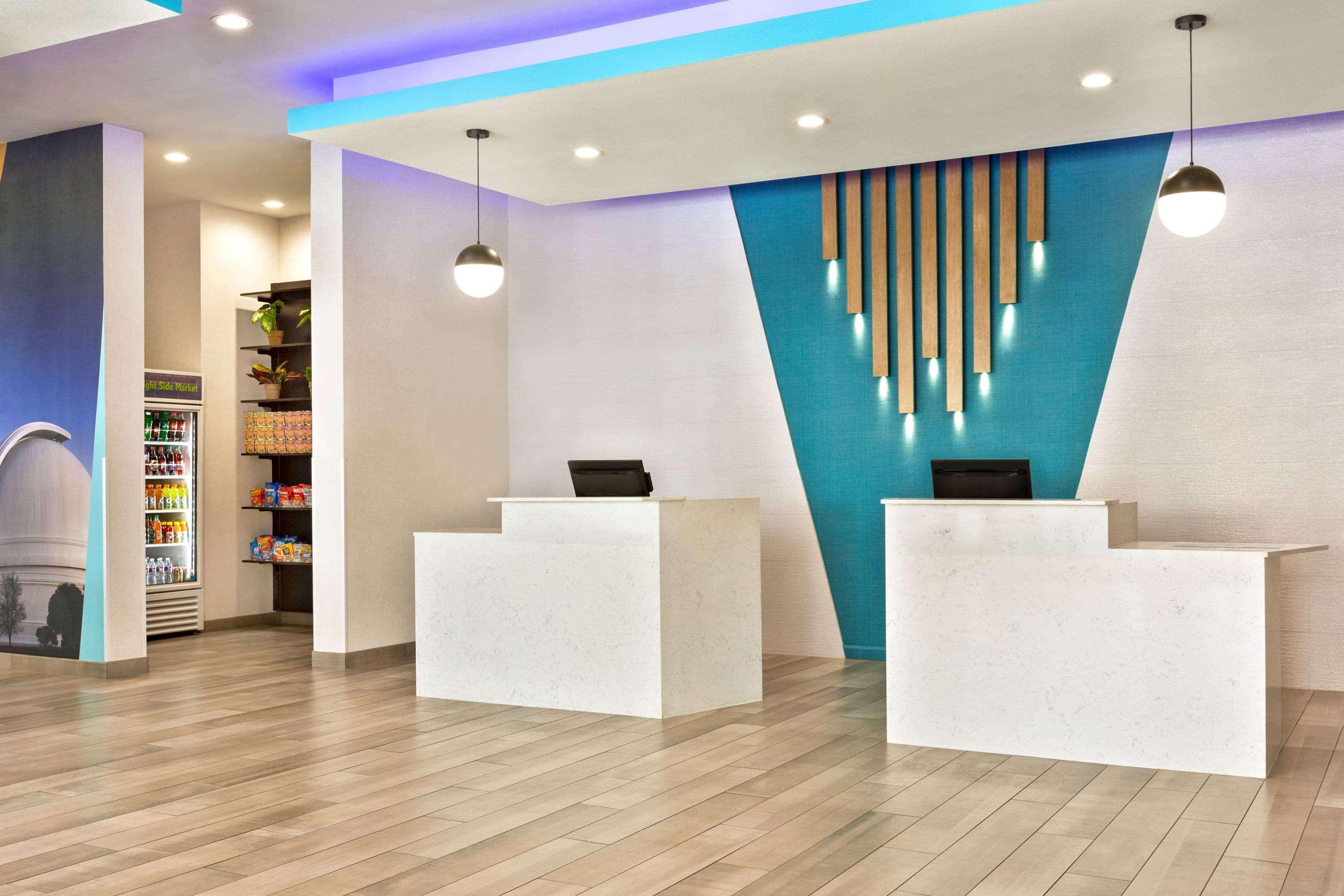 La Quinta By Wyndham Richmond-Sugarland Hotel Екстериор снимка