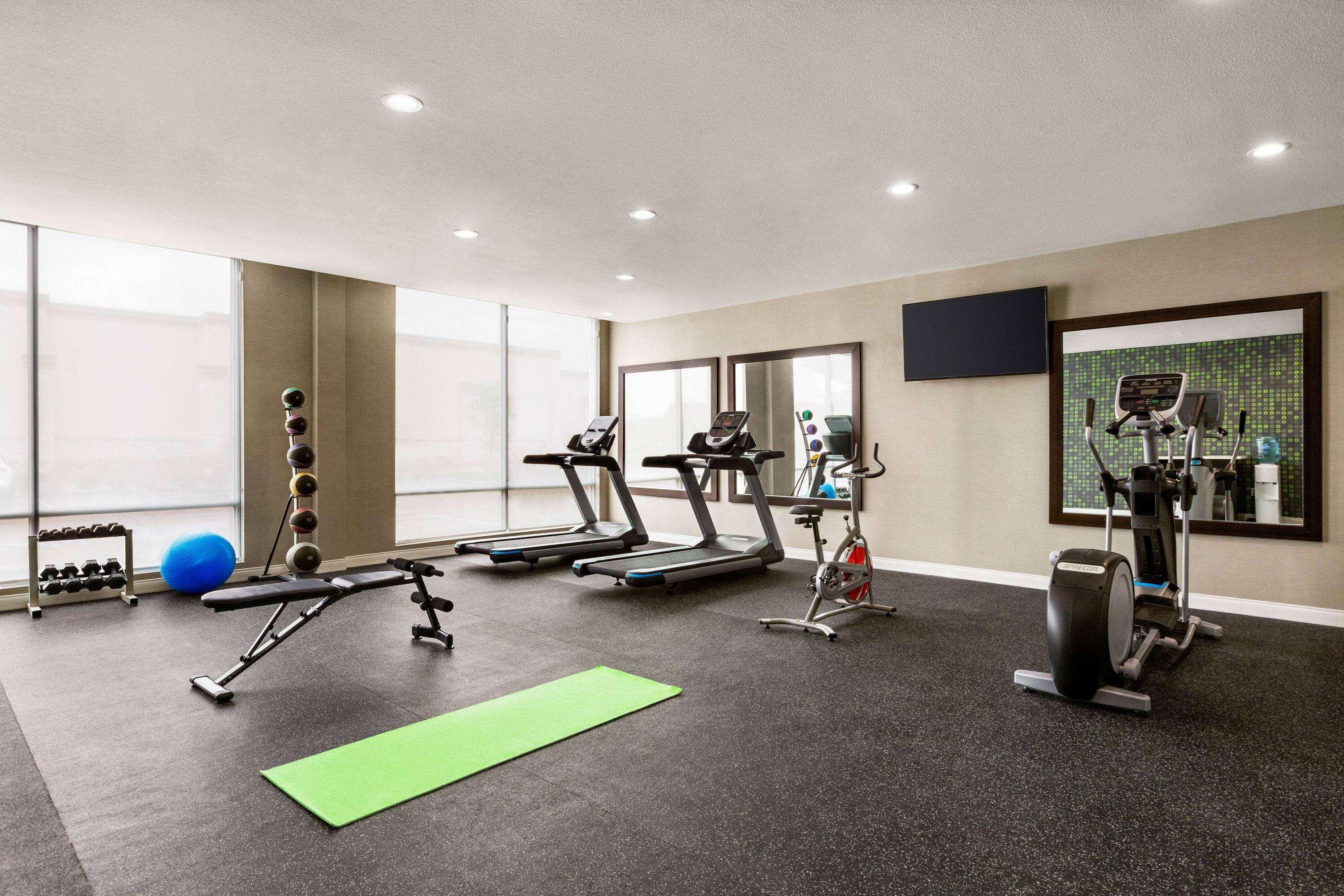 La Quinta By Wyndham Richmond-Sugarland Hotel Екстериор снимка